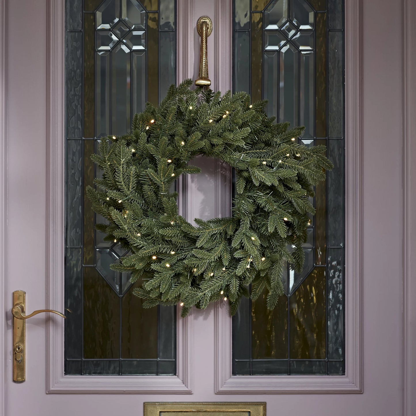 50cm Thetford Green Illuminated Christmas wreath