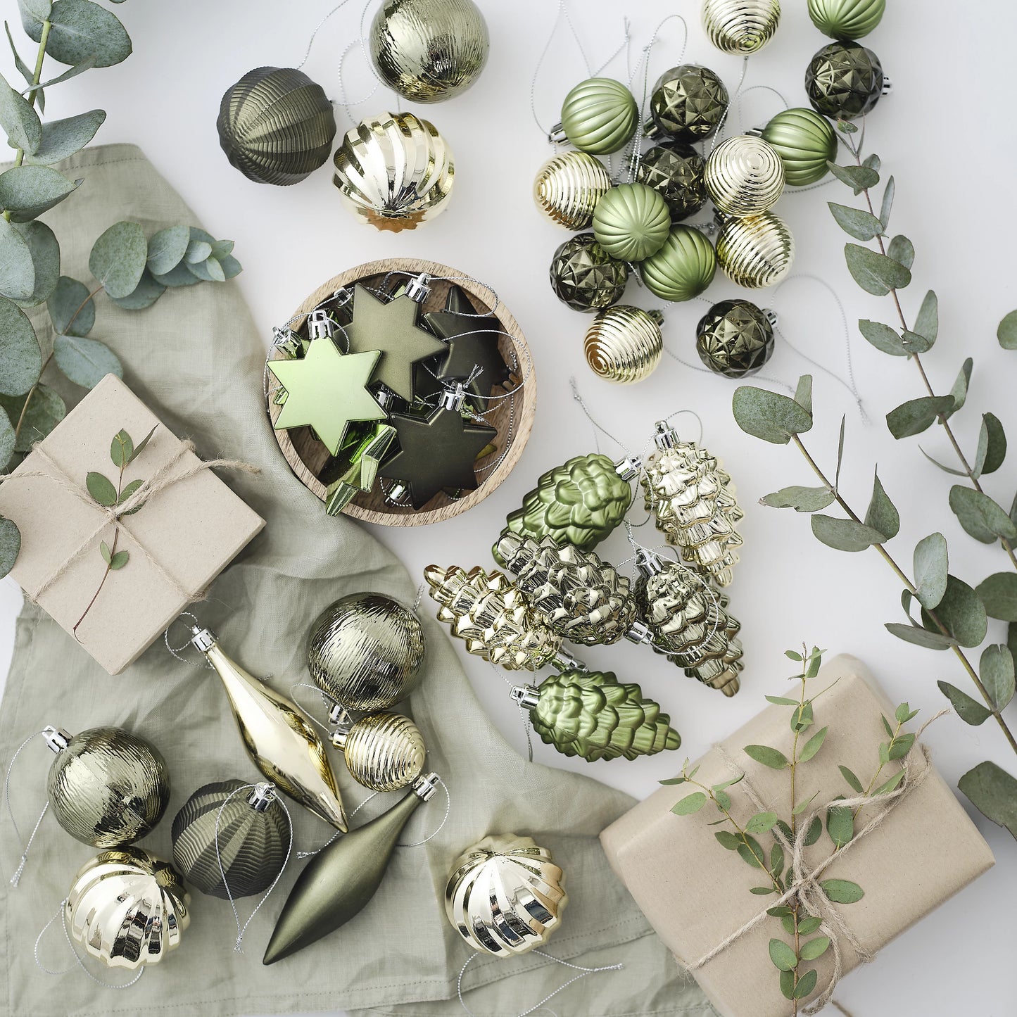 Green, gold & silver Plastic Hanging decoration set, Pack of 50