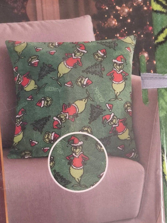 Pack of 2 Christmas Filled Cushions 12 Designs