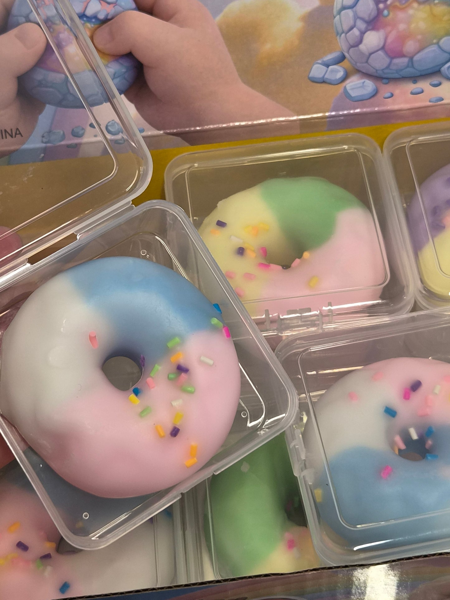 Cracking Donut Squishy