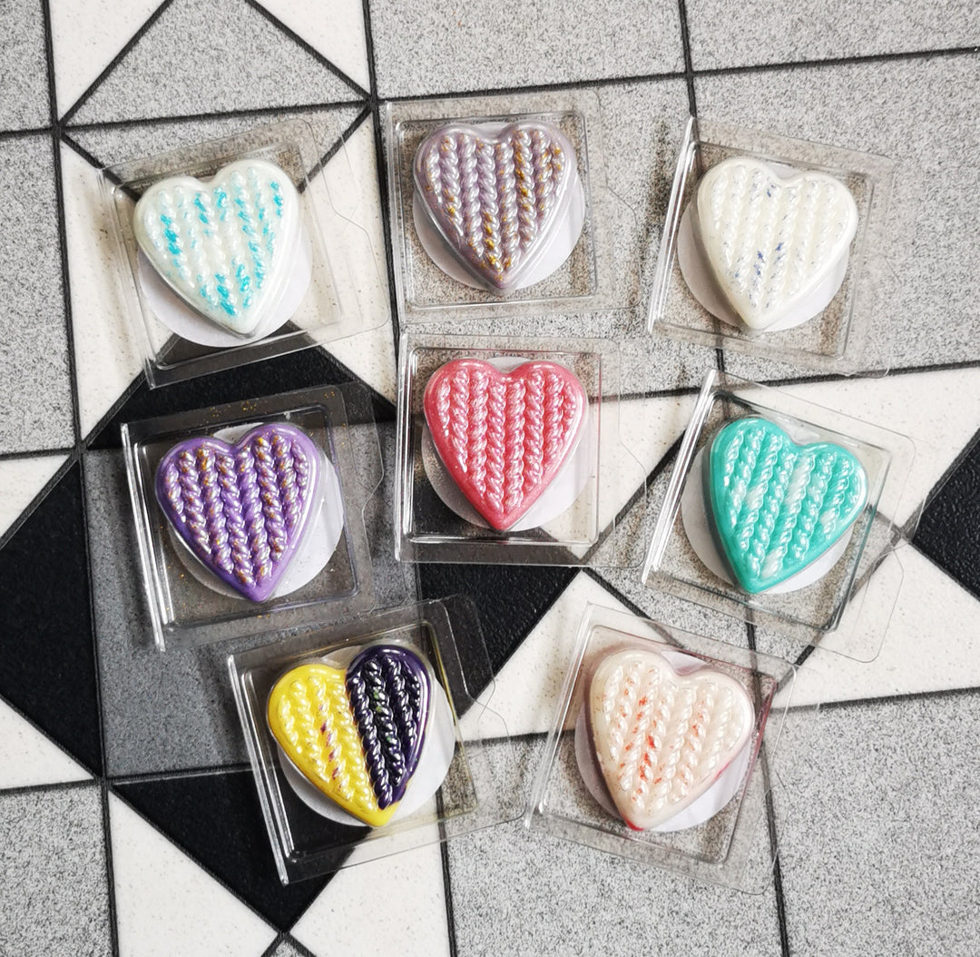 Mini Sample Wax Heart Clamshell
