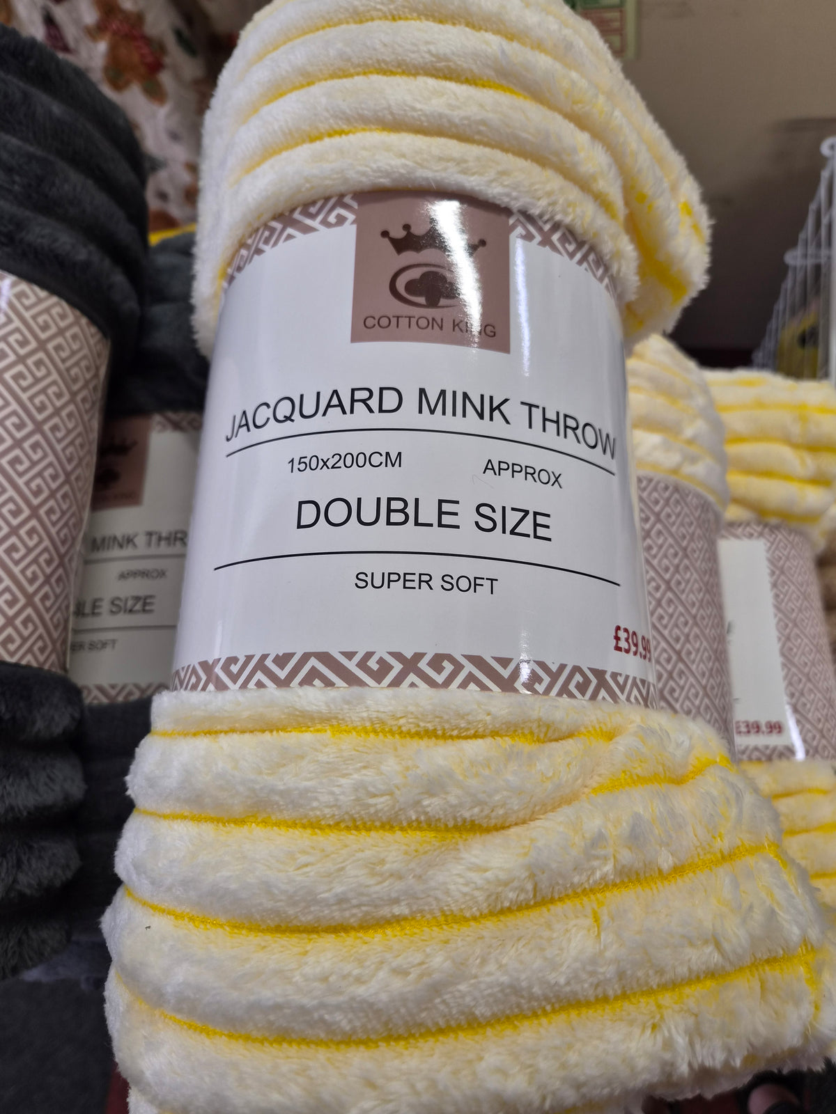 Jacquard Ribbed Mink Throw 150x220cm