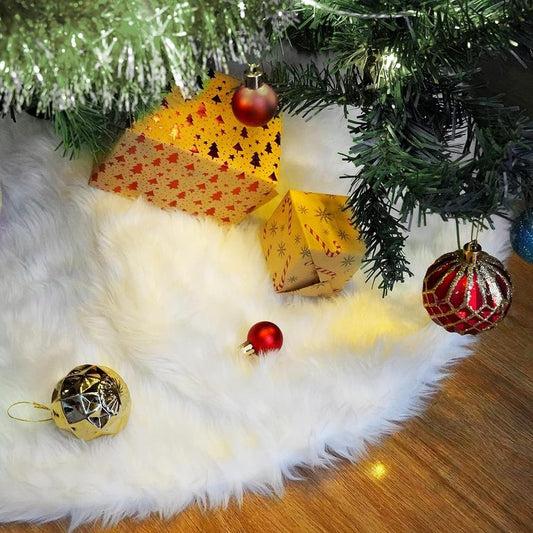 White Faux Fur Plush Christmas Tree Skirt 47.5"/122cm - Perfect for Festive Decor