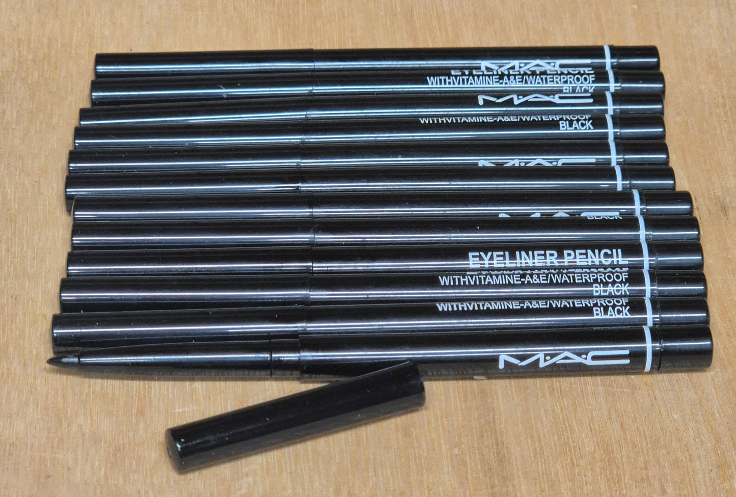 MAC Black Eyeliner Pencil (no box)